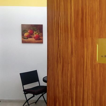 Al Cortile Di Maqueda Apartment Palermo Luaran gambar
