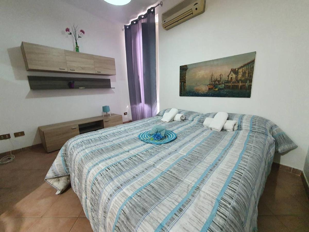 Al Cortile Di Maqueda Apartment Palermo Luaran gambar